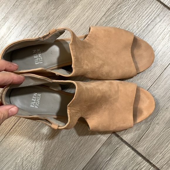 Eileen Fisher Iris Beige Suede/Leather Nubuck Sandals size 9 - Picture 2 of 10